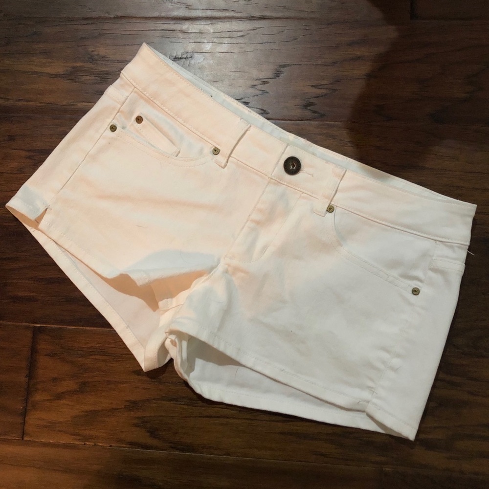 O’Neil white shorts size 11